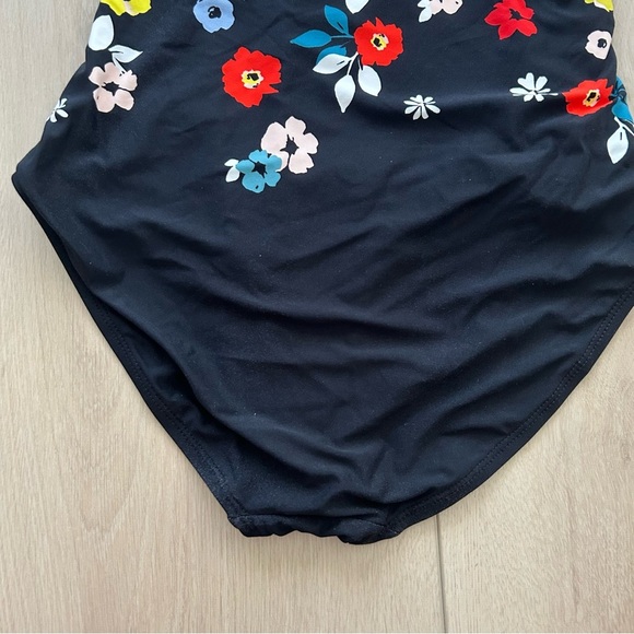 Anne Cole Women's Size 6 Ditsy Floral High-Neck One-Piece Swimsuit Black - Picture 9 of 10